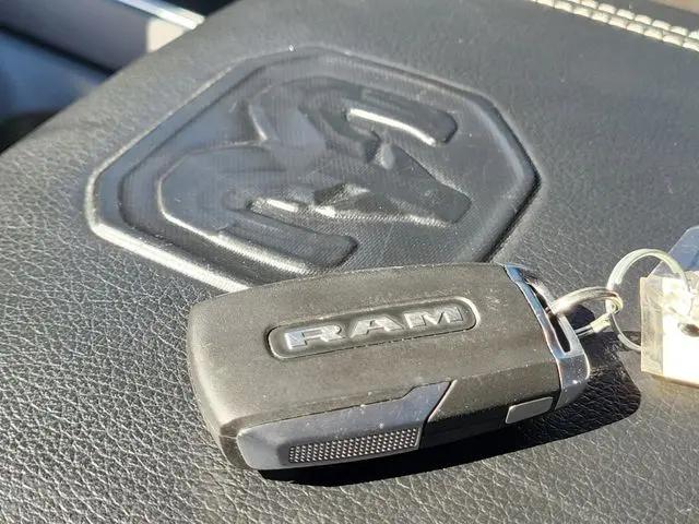 2023 Ram 1500 Laramie Crew Cab 4x4 57 Box