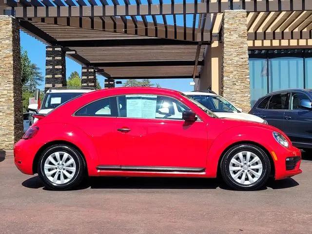 2018 Volkswagen Beetle 2.0T S