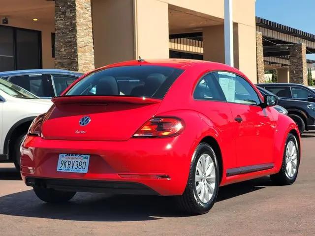 2018 Volkswagen Beetle 2.0T S