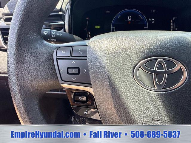 2025 Toyota Camry LE