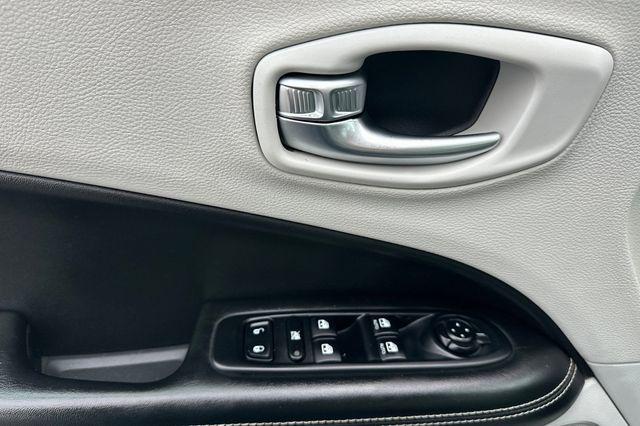 2017 Jeep Compass Latitude FWD