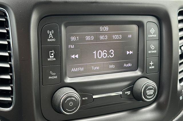 2017 Jeep Compass Latitude FWD