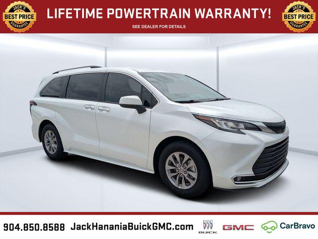 2022 Toyota Sienna XLE for sale in Augustine, FL