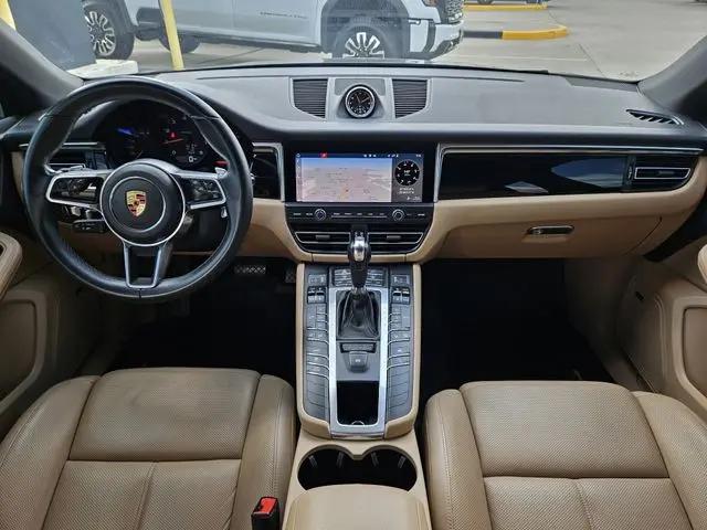 2021 Porsche Macan Macan