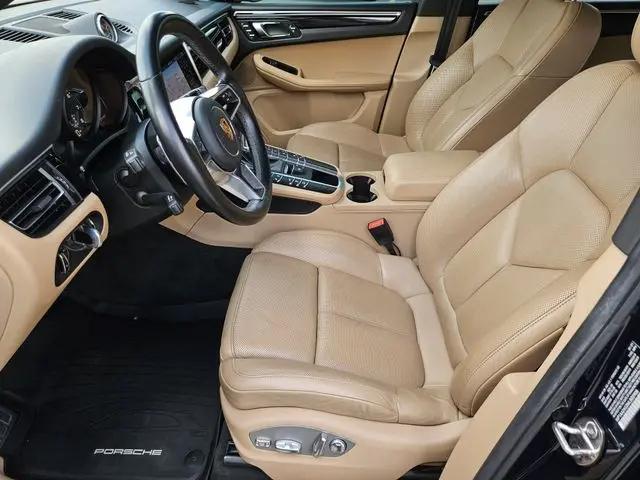 2021 Porsche Macan Macan