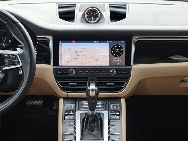 2021 Porsche Macan Macan