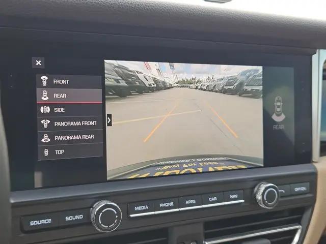 2021 Porsche Macan Macan
