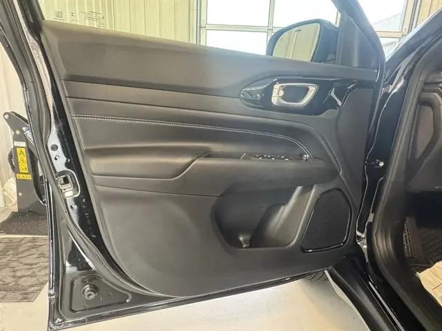 2023 Jeep Compass Altitude 4x4