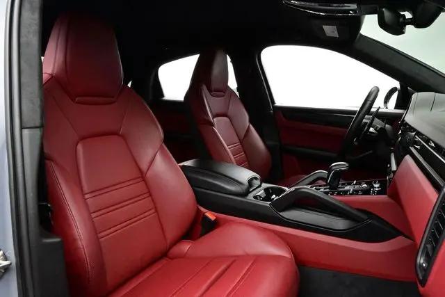 2023 Porsche Cayenne Turbo GT