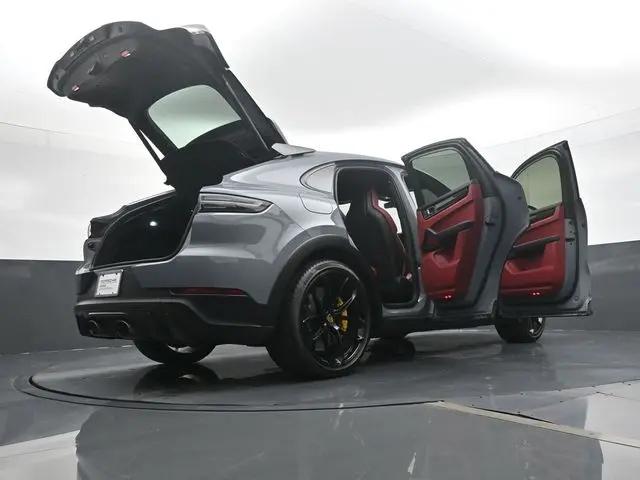2023 Porsche Cayenne Turbo GT