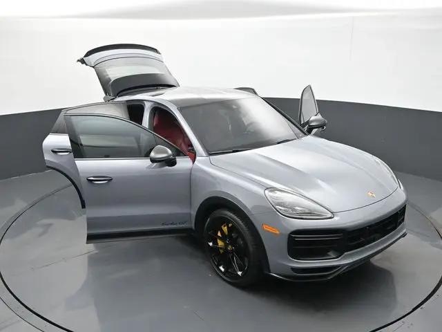 2023 Porsche Cayenne Turbo GT
