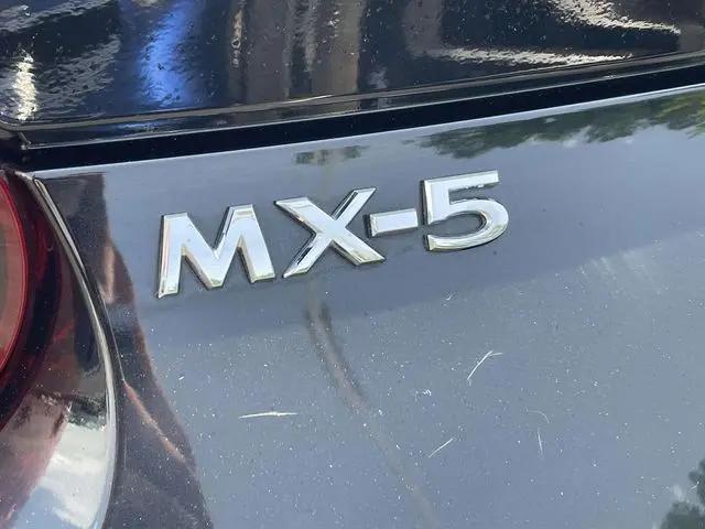 2021 Mazda MX-5 Sport
