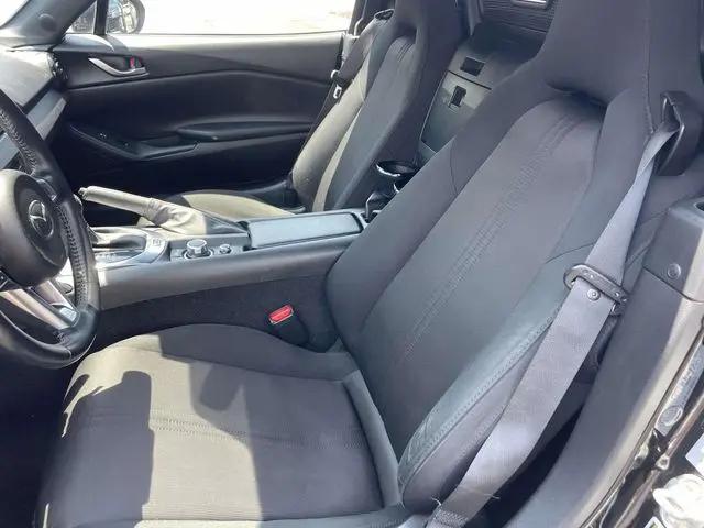 2021 Mazda MX-5 Sport