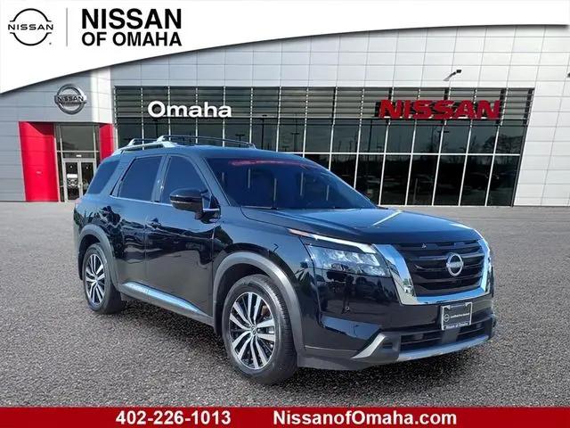 2025 Nissan Pathfinder Platinum 4WD for sale in Omaha, NE