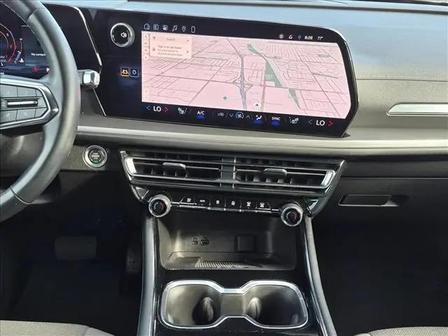 2025 Chevrolet Traverse FWD LT
