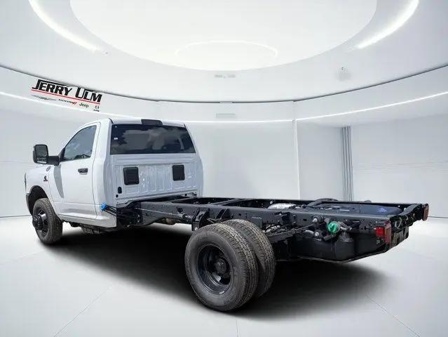 2026 Ram 3500 Tradesman/Big Horn