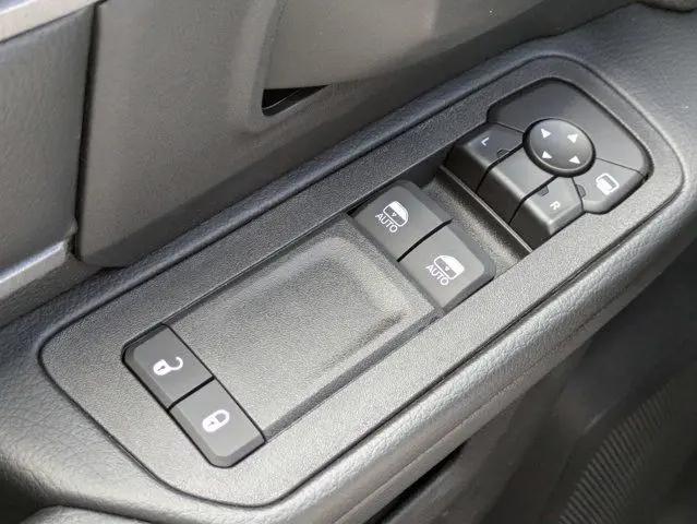 2026 Ram 3500 Tradesman/Big Horn