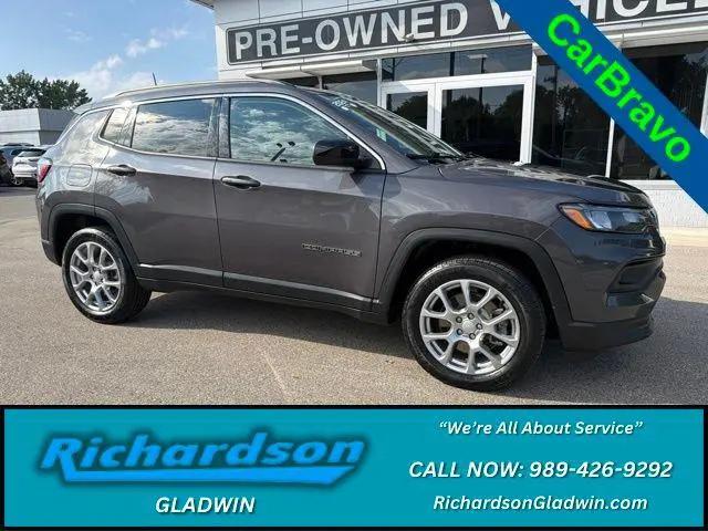 2024 Jeep Compass Latitude Lux FWD for sale in GLADWIN, MI