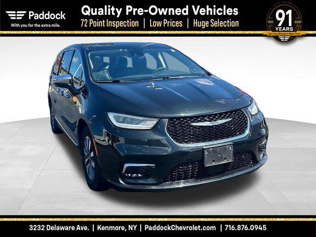 2022 Chrysler Pacifica Hybrid Limited for sale in Kenmore, NY