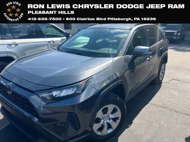 2021 Toyota RAV4 LE 2021 Toyota RAV4 LE