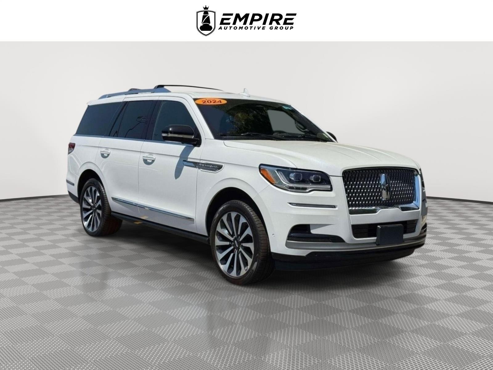 PRISTINE WHITE METALLIC 3C 2024 Lincoln Navigator SUV / Crossover Four-Wheel Drive Automatic