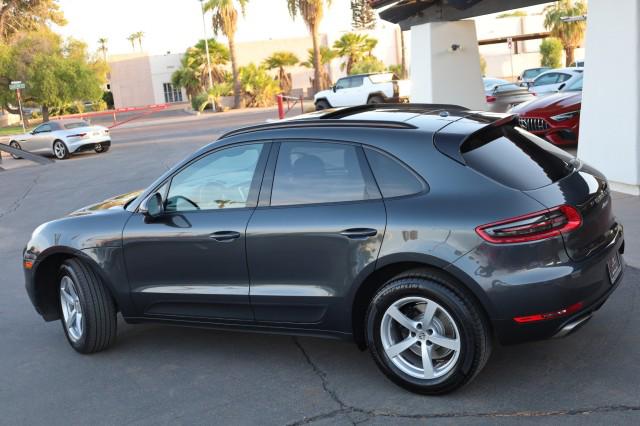 2017 Porsche Macan Unknown