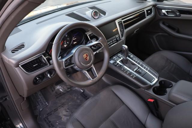 2017 Porsche Macan Unknown
