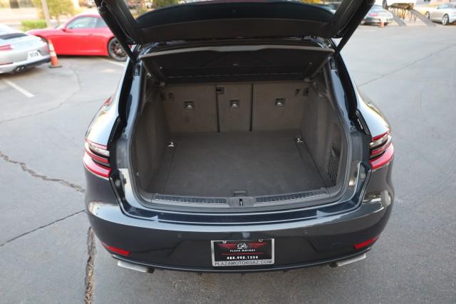 2017 Porsche Macan Unknown