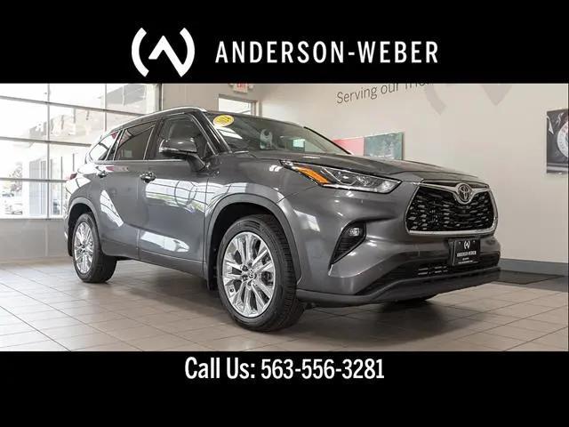 2024 Toyota Highlander Limited for sale in Dubuque, IA