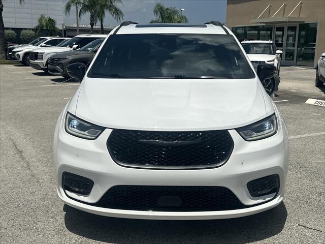 2023 Chrysler Pacifica Limited AWD