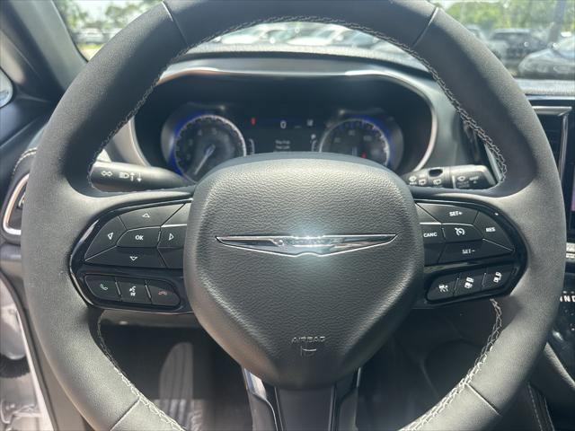 2023 Chrysler Pacifica Limited AWD