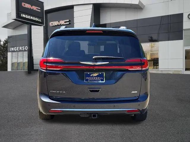 2021 Chrysler Pacifica Touring AWD