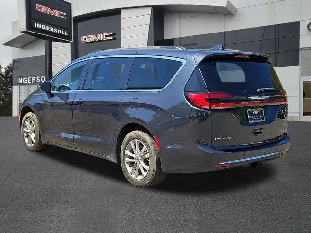 2021 Chrysler Pacifica Touring AWD