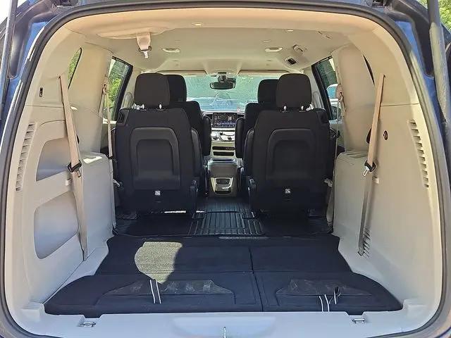 2021 Chrysler Pacifica Touring AWD