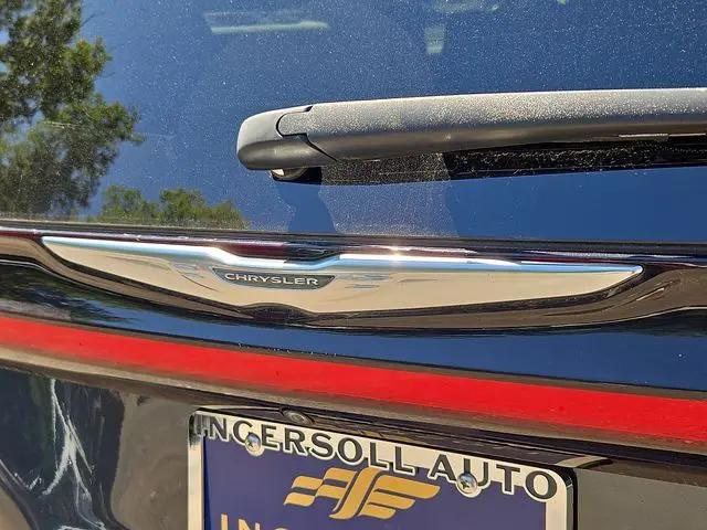 2021 Chrysler Pacifica Touring AWD
