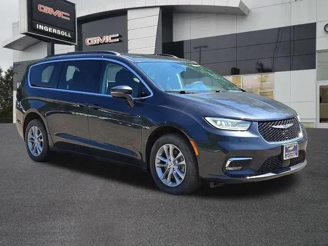 2021 Chrysler Pacifica Touring AWD