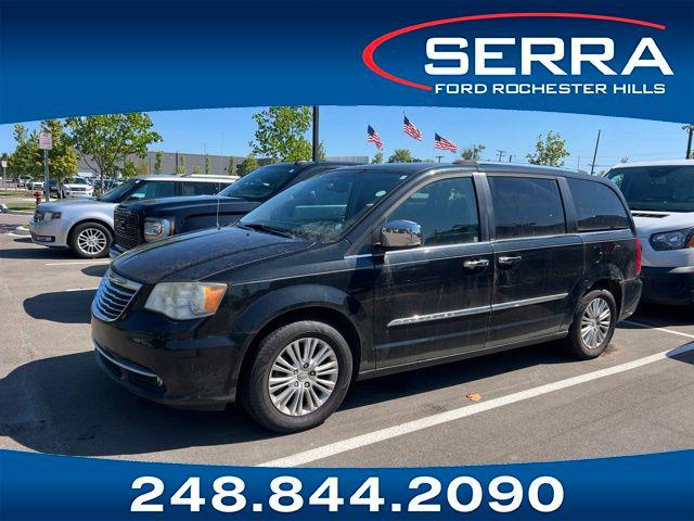 2013 Chrysler Town & Country Limited for sale in Rochester Hills, MI