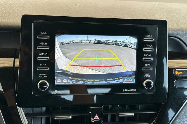 2021 Toyota Camry LE Hybrid