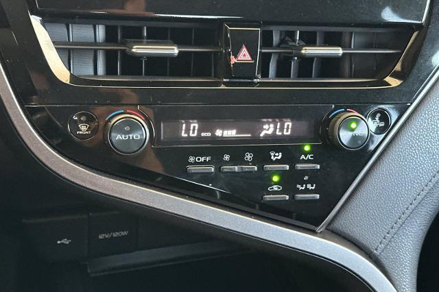 2021 Toyota Camry LE Hybrid