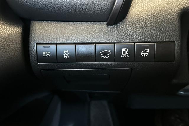 2021 Toyota Camry LE Hybrid