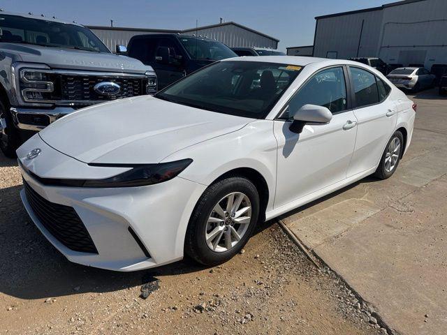 2025 Toyota Camry LE for sale in Whitesboro, TX