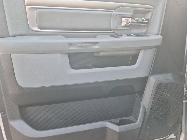 2017 Ram 1500 Big Horn Crew Cab 4x4 5'7" Box