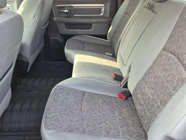 2017 Ram 1500 Big Horn Crew Cab 4x4 5'7" Box
