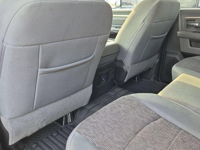 2017 Ram 1500 Big Horn Crew Cab 4x4 5'7" Box