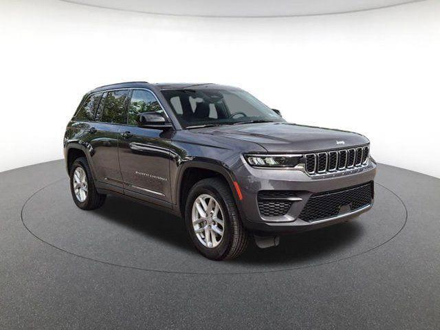 2025 Jeep Grand Cherokee Laredo X 4x4 2025 Jeep Grand Cherokee Laredo X 4x4