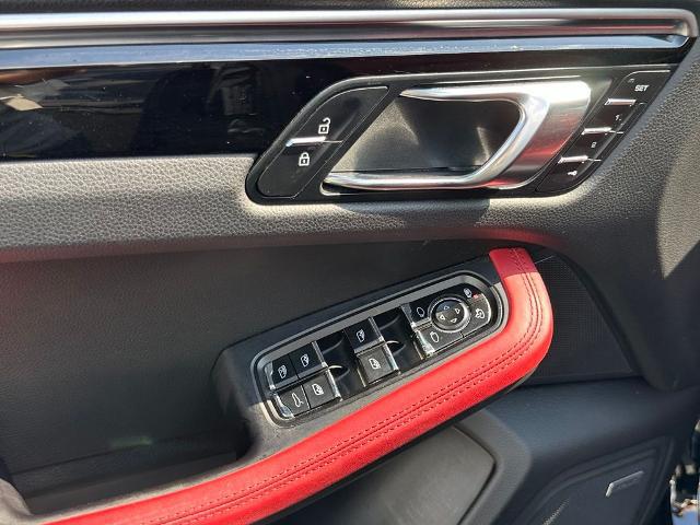 2020 Porsche Macan Base