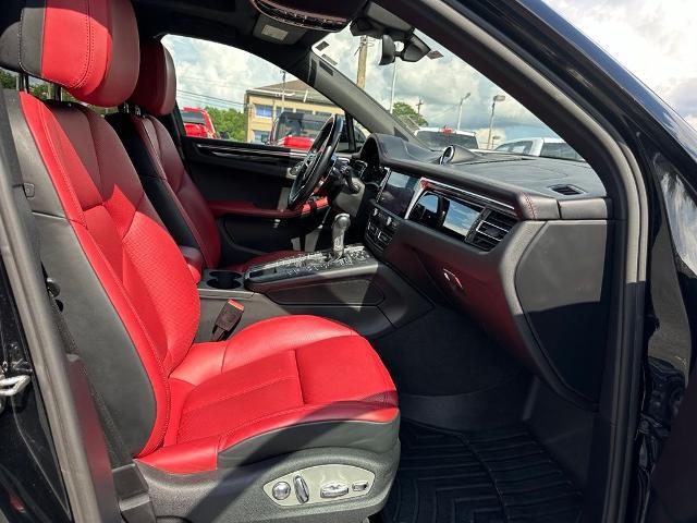 2020 Porsche Macan Base