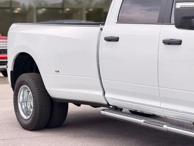 2024 Ram 3500 Big Horn Crew Cab 4x4 8 Box