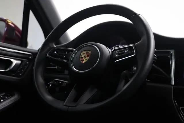 2025 Porsche Macan Macan