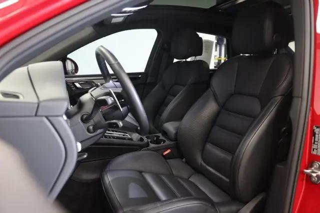 2025 Porsche Macan Macan
